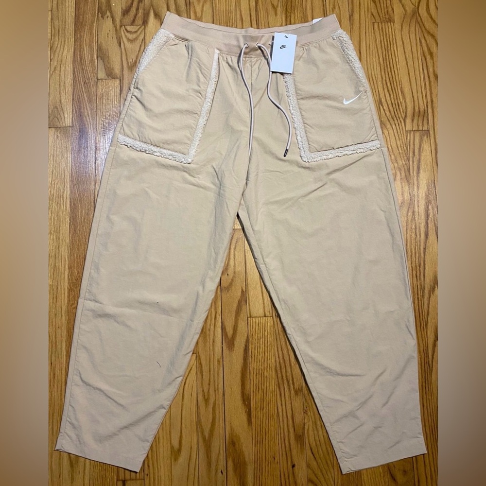Nike Sportswear Essential Women's Woven High-Waisted Curve Pants, Sz XL-tall New - Picture 6 of 9